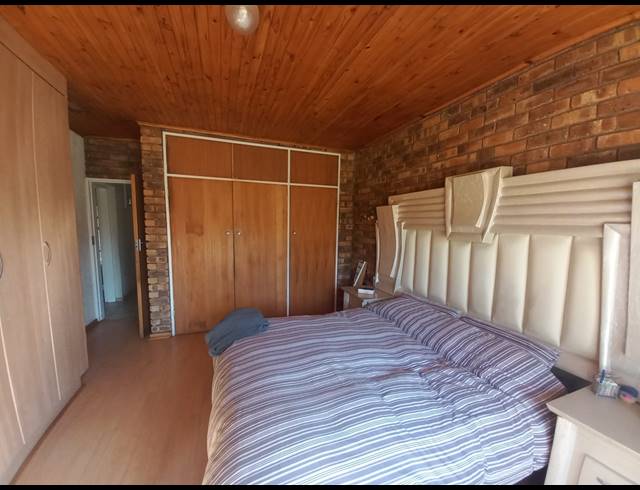4 BEDROOM FREEHOLD FOR SALE IN DALPARK PROPER